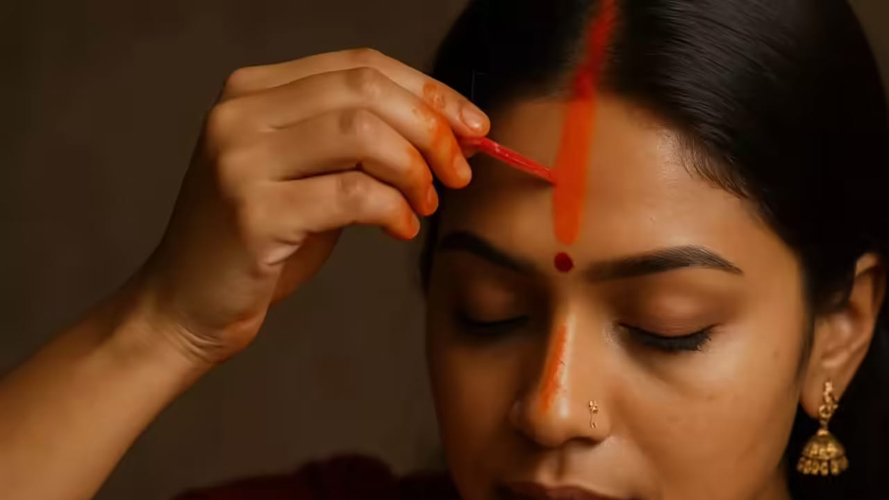 నోట్ : ఈ వార్తలలో ఇవ్వబడిన సమాచారం మత విశ్వాసాలపై ఆధారపడి ఉంది. పాఠకుల ఆసక్తి మేరకు.. పలువురు పండితుల సూచనలు, వారి తెలిపిన అంశాల ఆధారంగా అందించినవి మాత్రమే.. వీటిలో ఎలాంటి శాస్త్రీయ ఆధారాలు లేవని పాఠకులు గమనించాలి. టీవీ9 తెలుగు దీనిని ధృవీకరించలేదు