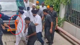 నాందేడ్‌లో సుఖ్‌బీర్ సింగ్ బాదల్‌పై దాడి..