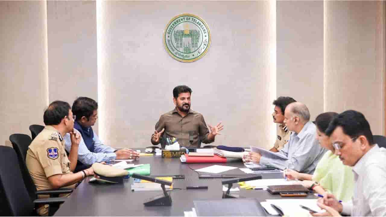 CM Revanth Reddy: తెలంగాణలో పోలీస్ ఉద్యోగాల భర్తీపై బిగ్ అప్డేట్.. సీఎం రేవంత్ రెడ్డి కీలక నిర్ణయం!