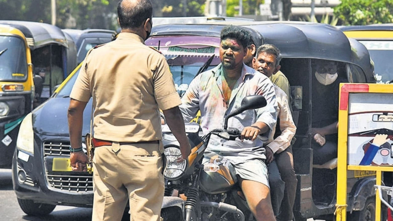 ఇంట్లో RC మర్చిపోయారా? జేబులో ఒక్క రూపాయి కూడా పోకుండా ఇలా తప్పించుకోండి!