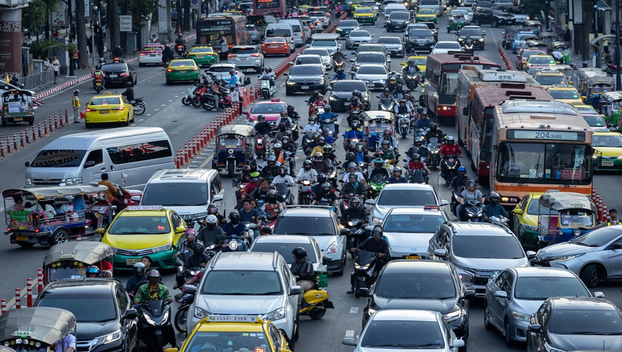 Traffic Stuck: ట్రాఫిక్‌లో ఇరుక్కుపోయారా? ఆఫీస్ గందరగోళాన్ని జయించడానికి ఈ 5 మేనేజ్‌మెంట్ సూత్రాలు!