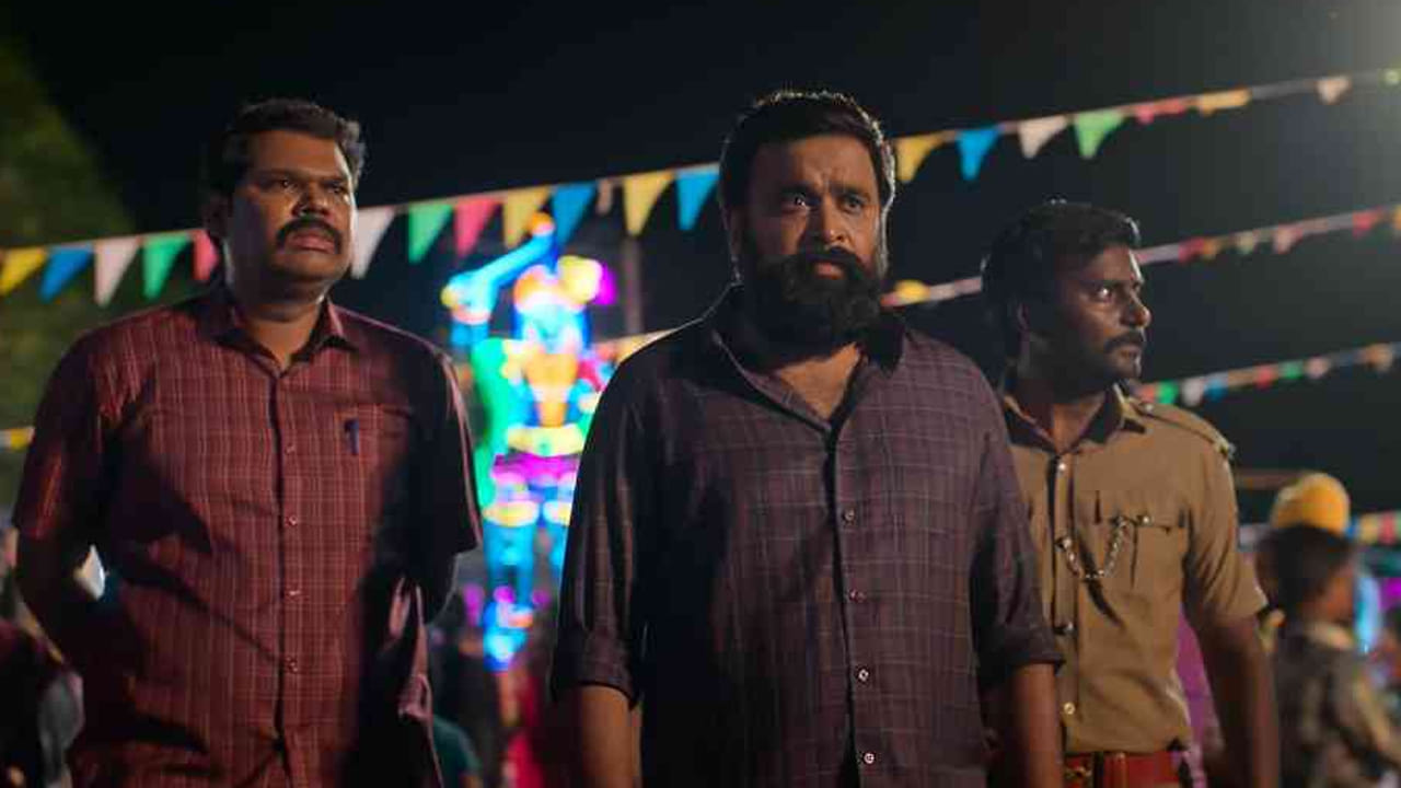 పోలీస్ దర్యాప్తు నేపథ్య కథలో, పాత్ర భావోద్వేగాలను, దర్యాప్తులోని తీవ్రతను శశికమార్ సమర్థవంతంగా తీర్చిదిద్దడం ఈ సీరిస్కు ప్రధాన ఆకర్షణలలో ఒకటి. ఎలాంటి అతి వీరత్వం లేకుండా, కథకు అవసరమైన రీతిలో ఆయన పాత్రను తీర్చిదిద్దారు. వధండి సీజన్ 2 యొక్క ప్రత్యేకత ఏమిటంటే, అది తన కథ గురించి పెద్దగా సూచనలు ఇవ్వదు. కథ ప్రారంభం నుండే ప్రేక్షకులలో ఉత్సుకతను రేకెత్తించే విధంగా సాగుతుంది. ఒక ఎపిసోడ్ ముగిసిన తర్వాత ఏమి జరుగుతుంది అనే ప్రశ్నను రేకెత్తించేలా స్క్రీన్ప్లే రూపొందించబడింది.