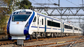 వందే భారత్ లోక్ పైలట్ జీతం ఎంతో తెలుసా..?