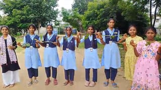 Watch Video: వినూత్నంగా రక్షాబంధన్ వేడుక.. గొప్ప సందేశం ఇచ్చిన విద్యార్ధులు!