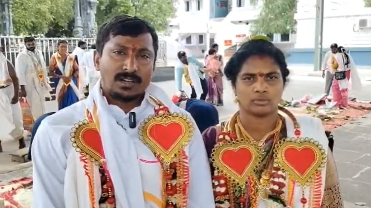 కాకినాడ జిల్లా ప్రముఖ పుణ్యక్షేత్రం అన్నవరం సత్యదేవుని సన్నిధిలో పెళ్లయిన 9 జంటలు, మళ్లీ పెళ్లి చేసుకున్నారు. భార్య భర్తలు..కుటుంబ సమస్యలు ఆర్థిక, ఆరోగ్యపరమైన ఇబ్బందులు తొలగుతాయనే విశ్వాసంతో, మరోసారి వివాహం చేసుకున్నామని చెబుతున్నారు జంటలు.
