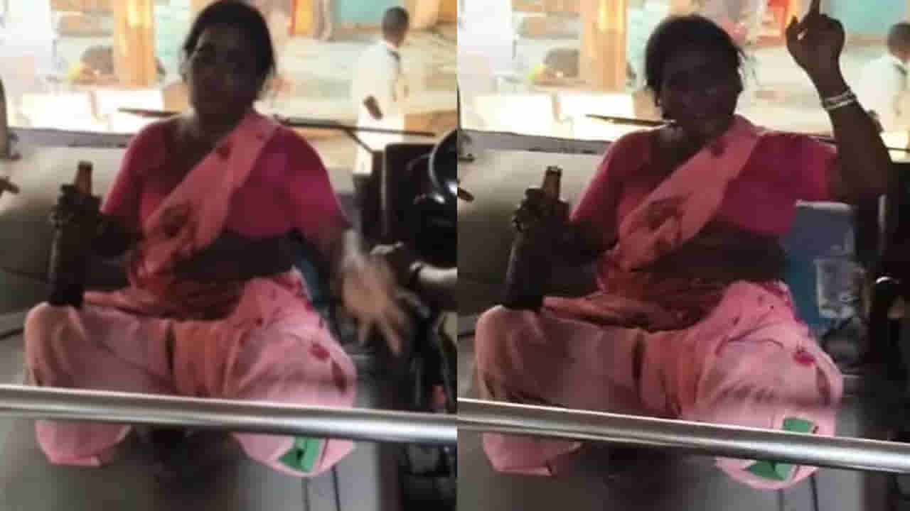 Telangana: మామూలు మాస్ కాదు రా సామీ.. బస్సులో కల్లు సీసాతో అవ్వ తగ్గేదేలే.. వీడియో చూడండి..