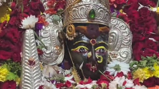 మార్కాపురం జిల్లాలో వింత ఘటన.. అమ్మవారి విగ్రహానికి అదనంగా రెండు కళ్లు..