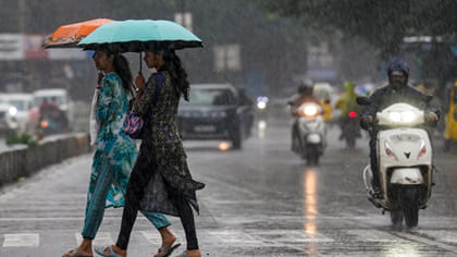 బంగాళాఖాతంలో ఉపరితల ఆవర్తనం.. ఏపీ, తెలంగాణకు వాతావరణశాఖ అలర్ట్..