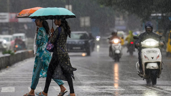 బంగాళాఖాతంలో ఉపరితల ఆవర్తనం.. ఏపీ, తెలంగాణకు వాతావరణశాఖ అలర్ట్..