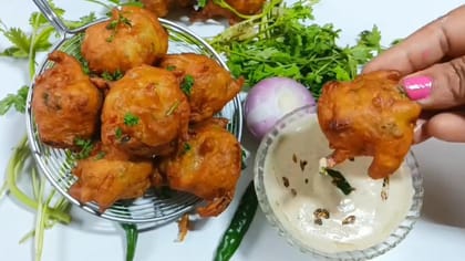 దోస.. ఇడ్లీ.. బోర్ కొడితే అప్పటికప్పుడు ఈ ఉల్లి బోండా ట్రై చేయండి