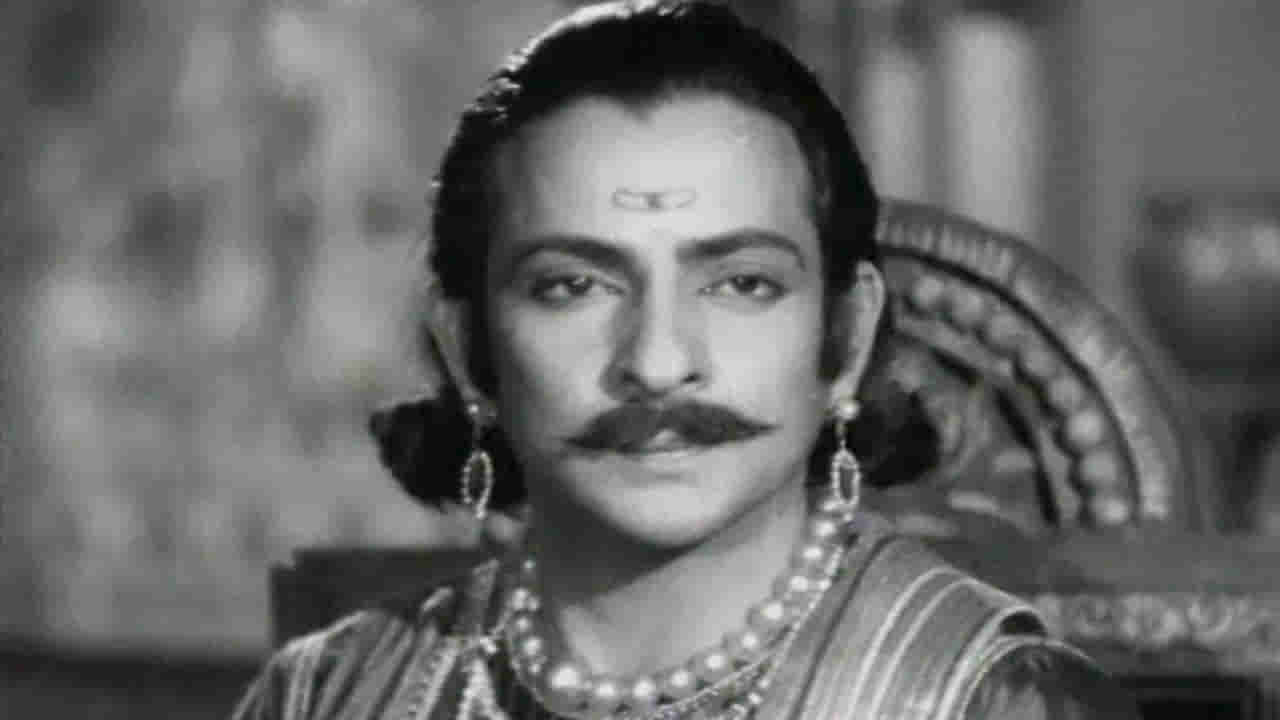 తెలుగులో తొలి గ్లామర్ హీరో.. భారీ రెమ్యునరేషన్ తీసుకున్న మొదటి నటుడు కూడా ఈయనే