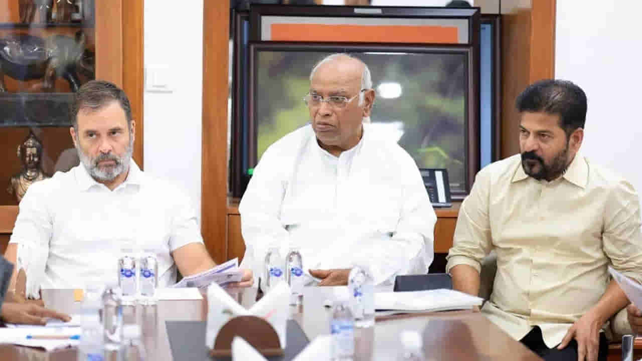 ఢిల్లీలో తెలంగాణ కాంగ్రెస్.. ఒకేరోజు హస్తినబాట పట్టిన కీలక నేతలు