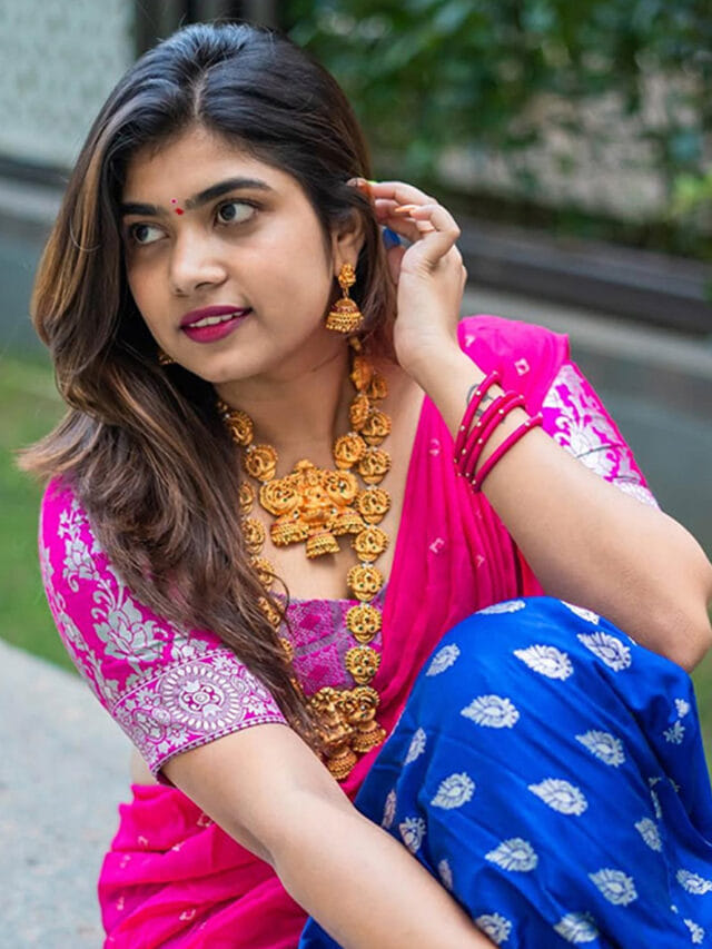 ట్రెడిషనల్ లుక్‌లో అదిరిపోయిన రీతూ.. బ్యూటిపుల్ ఫొటోస్