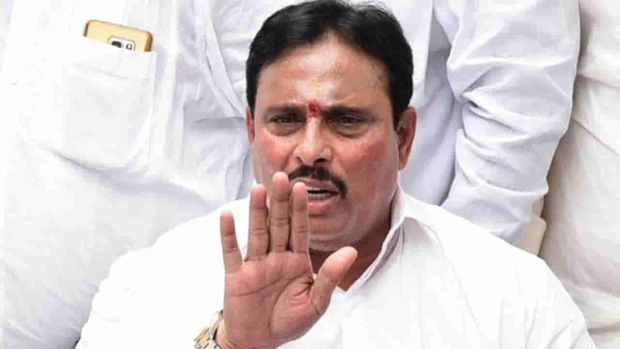 దానం నాగేందర్కు హైకోర్టులో షాక్.. ఎమ్మెల్యేగా అనర్హత వేటు!