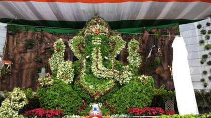 పచ్చని ప్రకృతి కోసం.. వేలాది మొక్కలతో సస్య గణపతి..
