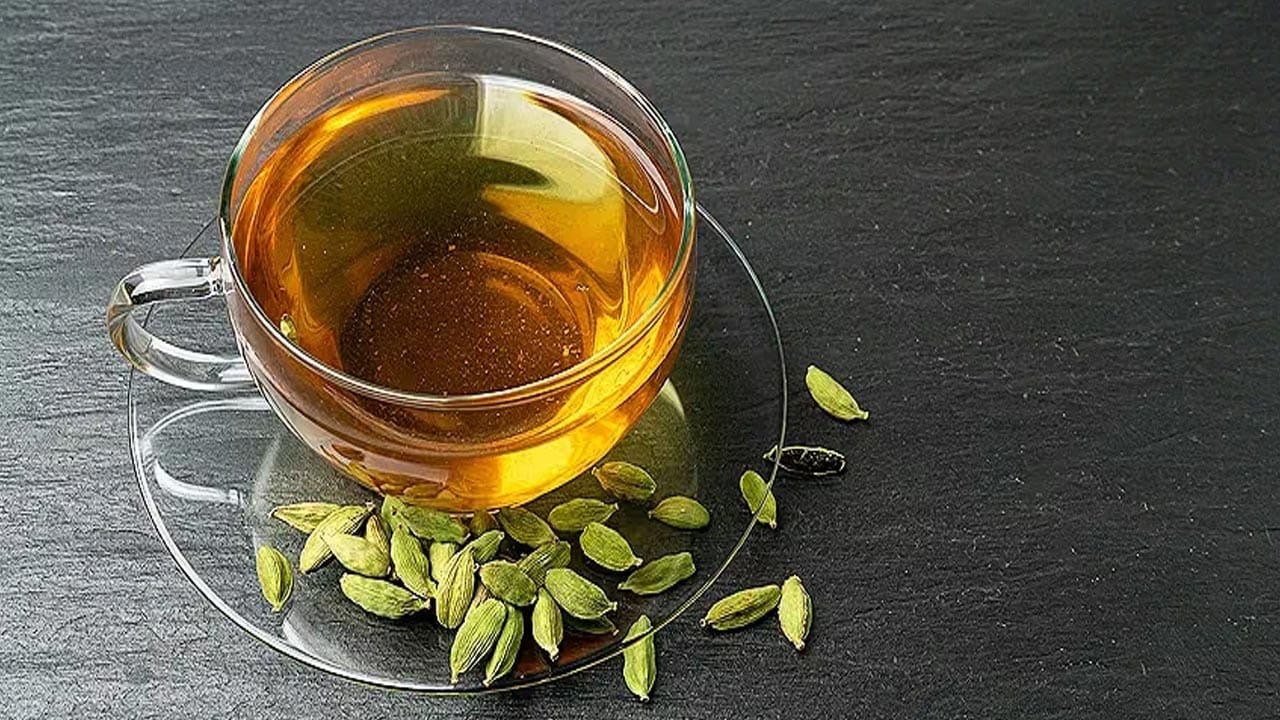 Elaichi Water Benefits