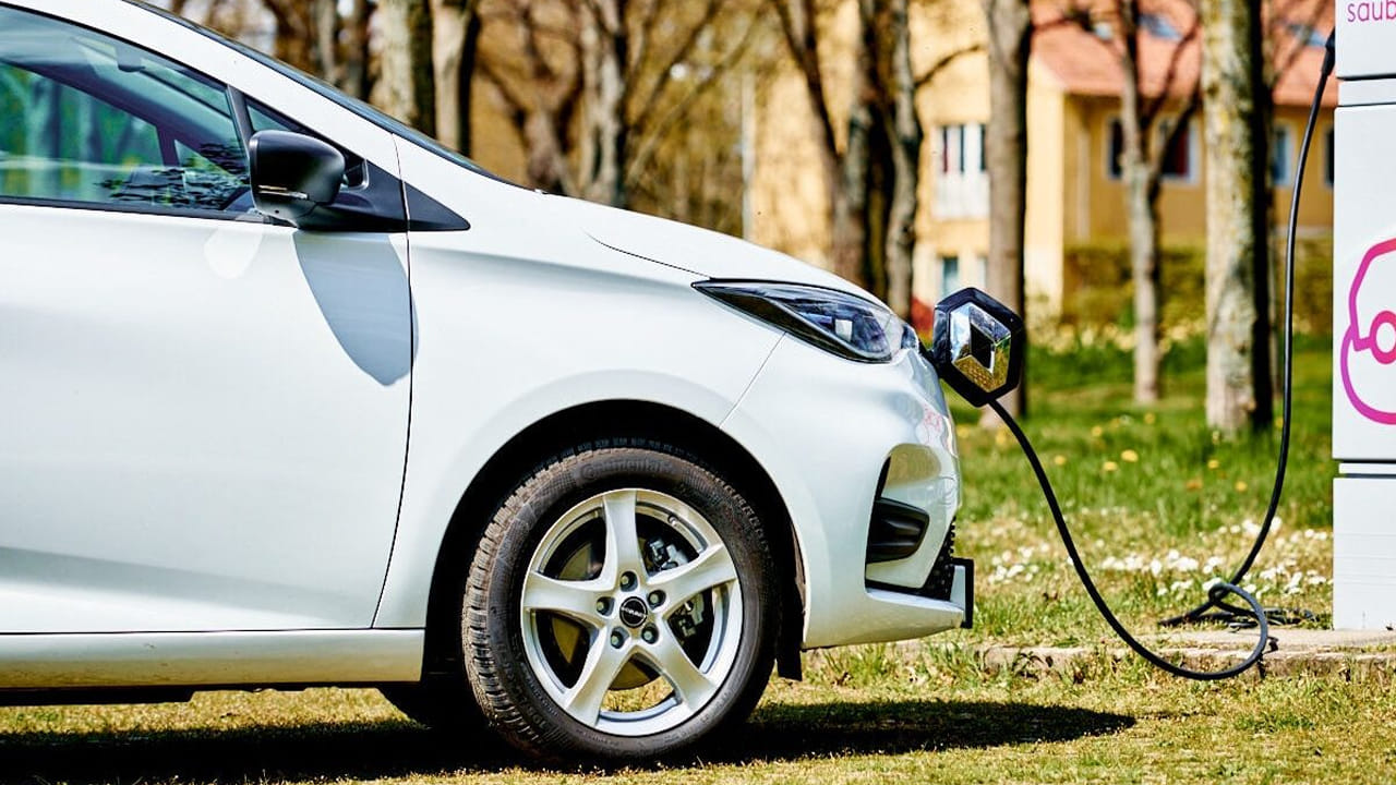 Electric Car Tires: ఎలక్ట్రిక్ కార్ల టైర్లు ఎందుకు త్వరగా అరిగిపోతాయి? ఇదే ప్రధాన కారణం..?