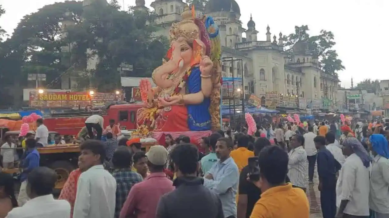 ఈ నెల 25న గణేష్ నిమజ్జనాలు.. హైదరాబాద్‌లోని ఈ ప్రాంతాల్లో ట్రాఫిక్ ఆంక్షలు.. పోలీసుల హెచ్చరిక ఇదే..