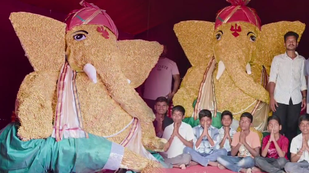 పసుపు కొమ్ములతో పర్యావరణ గణపతి.. జడ్చర్లలో స్పెషల్‌ వినాయకుడు!