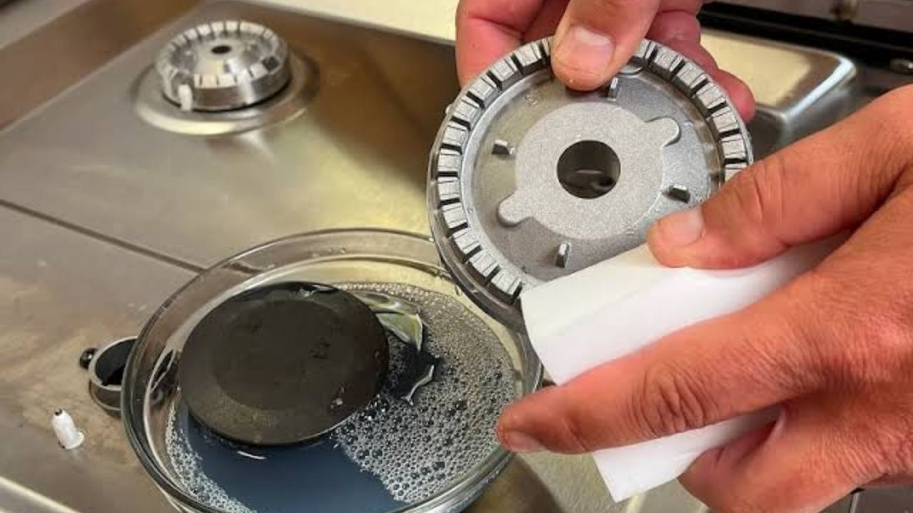 Gas Stove Burner Cleaning (2)