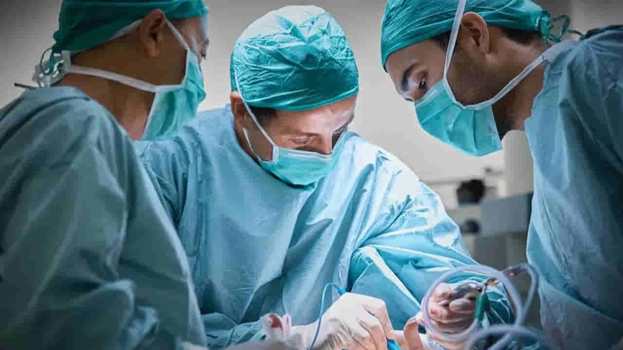 Hyderabad: కడుపు నొప్పితో ఆస్పత్రికి బాలుడు.. స్కానింగ్ రిపోర్ట్ చూసి డాక్టర్లు షాక్..