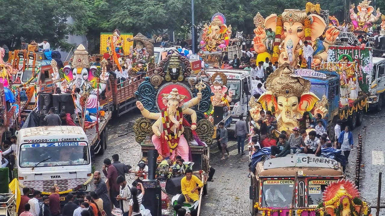 గణేష్ శోభాయాత్రల్లో వికృత చేష్టలా..? సీపీ సజ్జనార్ మాస్ వార్నింగ్.. ఆధారాలతో పట్టి మరీ యాక్షన్!