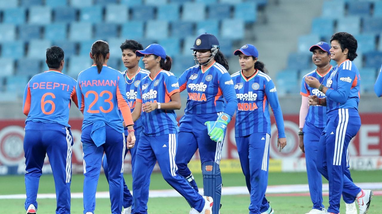 INDW vs BANW: బంగ్లాపై ఘన విజయం.. ఫైనల్ చేరిన భారత్..!