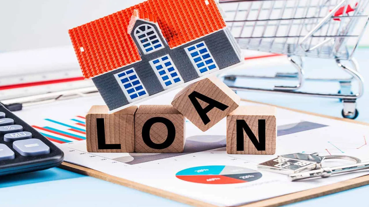 Bank Rules: రుణం తీసుకున్న వ్యక్తి ఎగ్గొడితే. హామీ సంతకం పెట్టిన వ్యక్తి చెల్లించాల్సిందేనా..? బ్యాంక్ రూల్స్ ఇవే..