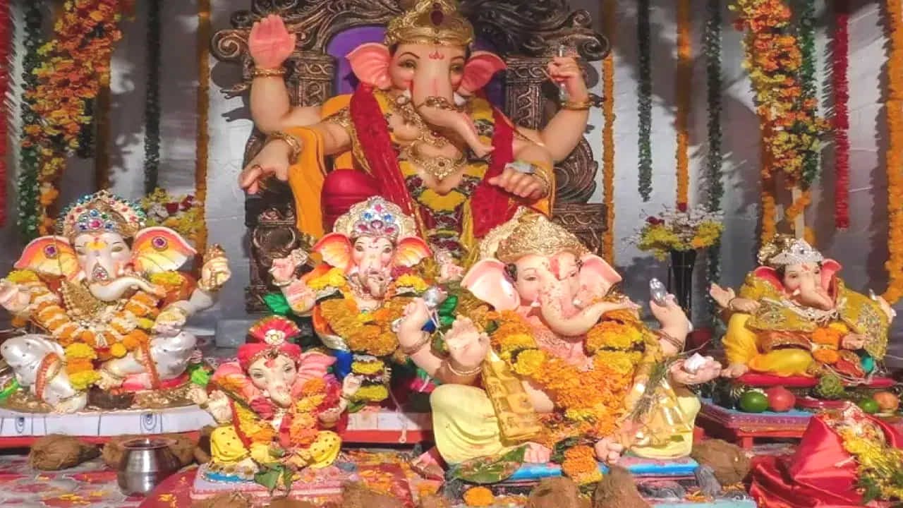 Note : ఇక్కడ చెప్పిన సమాచారం మత విశ్వాసాలపై ఆధారపడి ఉంది. కేవలం పాఠకుల ఆసక్తి మేరకు, పలువురు పండితుల సూచనలు, వారు తెలిపిన అంశాల ఆధారంగా అందించినవి మాత్రమే.. వీటిలో ఎలాంటి శాస్త్రీయ ఆధారాలు లేవని పాఠకులు గమనించాలి. టీవీ9 తెలుగు దీనిని ధృవీకరించలేదు.