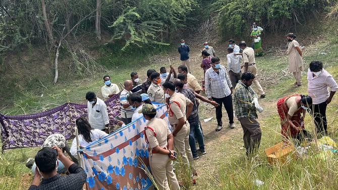 ప్రమీల, శరత్‌చంద్ర ఎంత పనిచేశారు.. శుభకార్యానికి అంటూ..