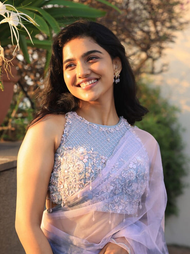 ఇప్పుడు ఒక్కో సినిమాకు కోట్లు తీసుకుంటోన్న మమిత మొదటి రెమ్యునరేషన్ ఎంతో తెలుసా?