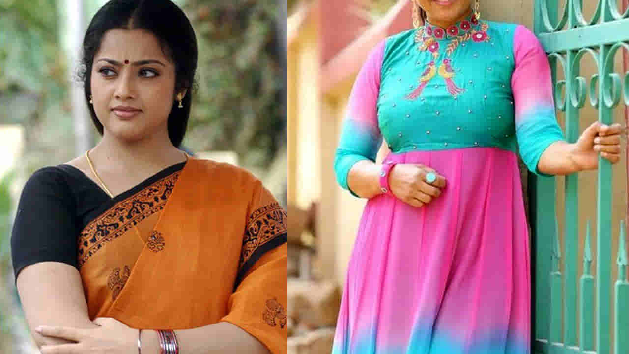 ఆ హీరోయిన్తో నాకు గట్టిపోటీ ఉండేది.. ఇద్దరం తగ్గేవాళ్లం కాదు..! మీనా సెన్సేషనల్ కామెంట్స్