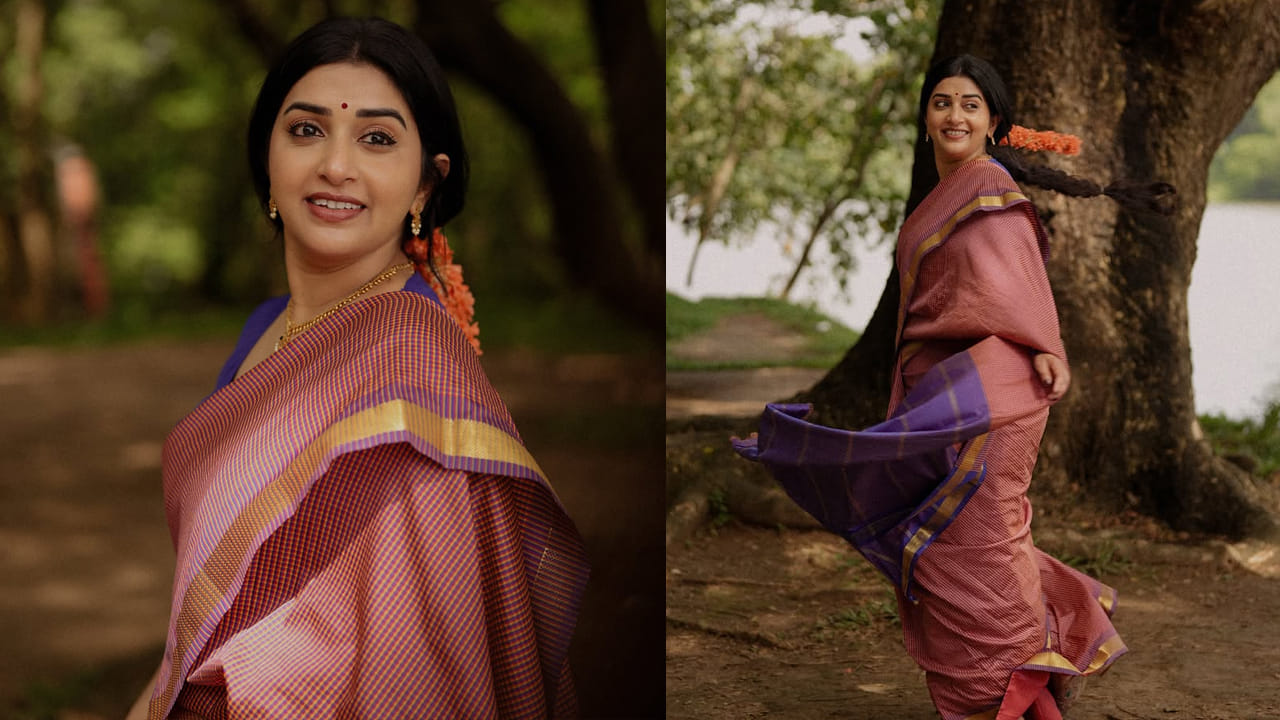 వందలాది సినిమాల్లో నటించి మెప్పించిన ఈ ముద్దుగుమ్మ తన అభినయ ప్రతిభకు ప్రతీకగా జాతీయ ఉత్తమ నటి పురస్కారం కూడా అందుకుంది. అలాగే తమిళనాడు ప్రభుత్వం ప్రతిష్ఠాత్మకంగా అందించే కలైమామణి పురస్కారం కూడా సొంతం చేసుకుంది. అయితే ప్రస్తుతం ఈ ముద్దుగుమ్మ సినిమాలు చేయడం లేదు.

