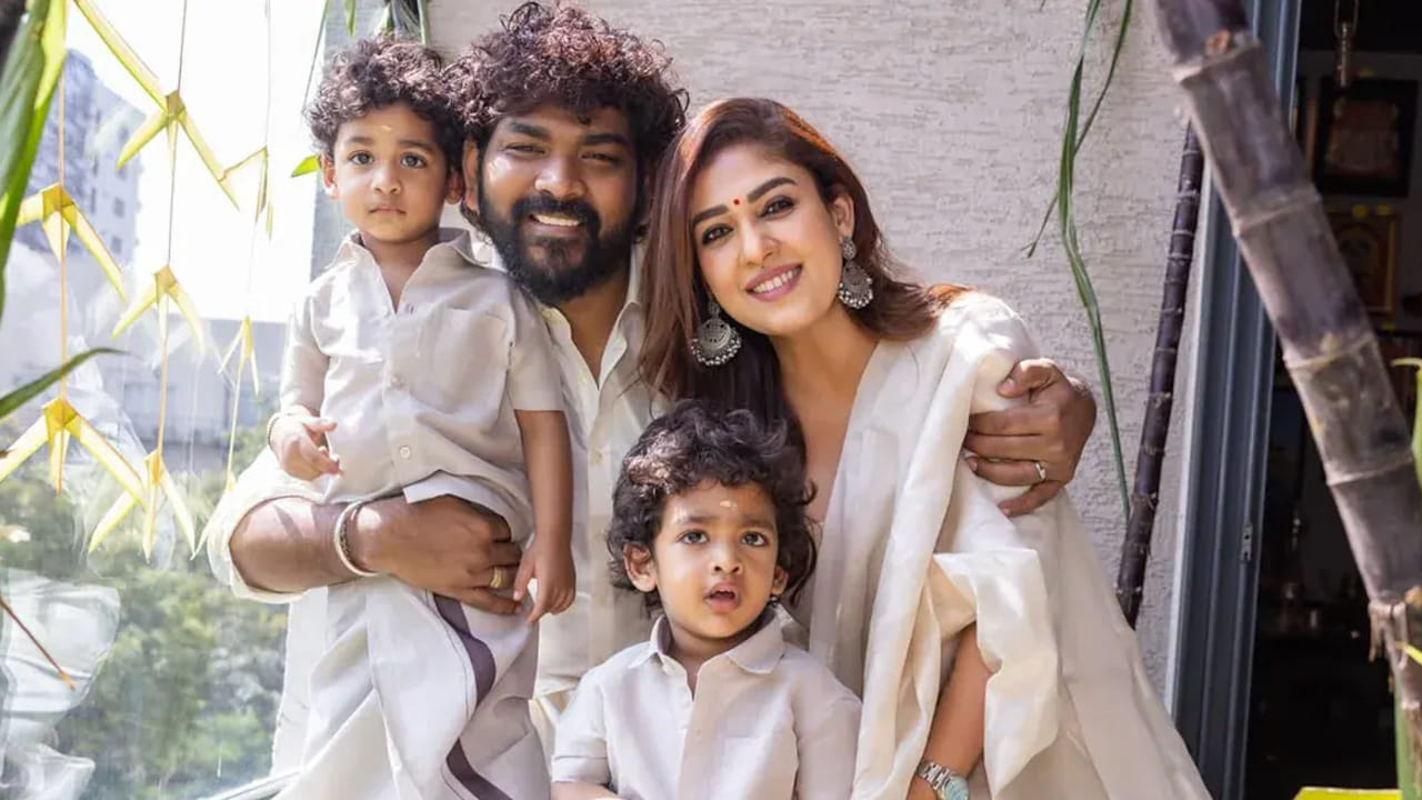 కాగా నయనతార చేతిలో ప్రస్తుతం పలు క్రేజీ ప్రాజెక్టులు ఉన్నాయి. మూకుతి అమ్మన్ 2( తెలుగులో అమ్మోరు తల్లి),  డియర్ స్టూడెంట్స్ తదితర సినిమాల్లో నటిస్తోందీ లేడీ సూపర్ స్టార్. దీంతో పాటు బాలీవుడ్ లోనూ ఓ స్టార్ హీరో సరసన స్క్రీన్ షేర్ చేసుకోనుంది నయన్.
