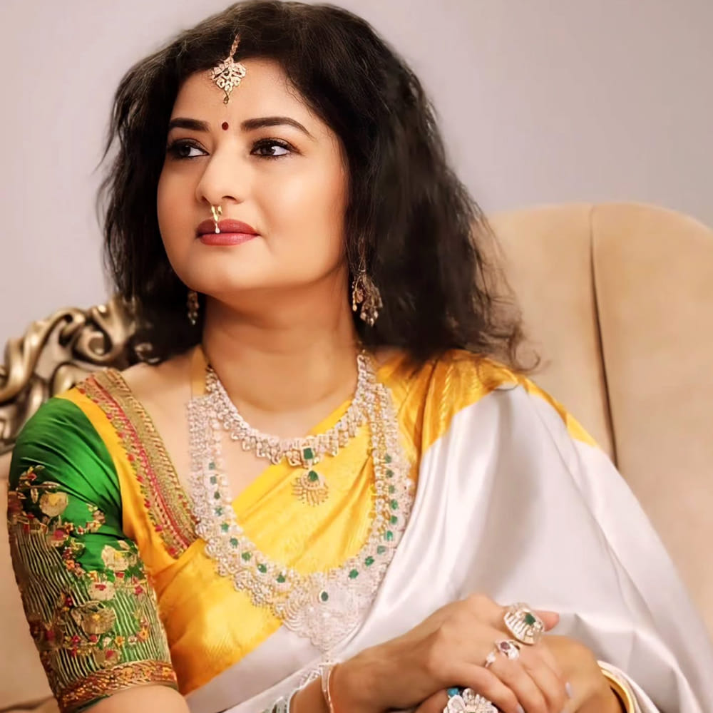 క్యాన్సర్, విడాకులు, రెండో పెళ్లి వంటి విషయాలపై ఆమె స్పష్టతనిచ్చారు. గతంలో తనకు క్యాన్సర్ వచ్చినట్లు వచ్చిన వార్తలు కేవలం నిరాధారమైన పుకార్లు మాత్రమేనని ప్రేమ స్పష్టం చేశారు. తాను న్యూజిలాండ్‌లో ఉన్న సమయంలో ఈ వార్తలు మీడియాలో చక్కర్లు కొట్టాయని, అయితే అవి నిజం కాదని ప్రేమ తెలిపారు. తప్పుడు వార్తలు తనను మరింత బలపడేలా చేశాయని, తన తల్లిదండ్రుల మద్దతు కూడా తనలో ధైర్యాన్ని నింపిందని ప్రేమ అన్నారు.