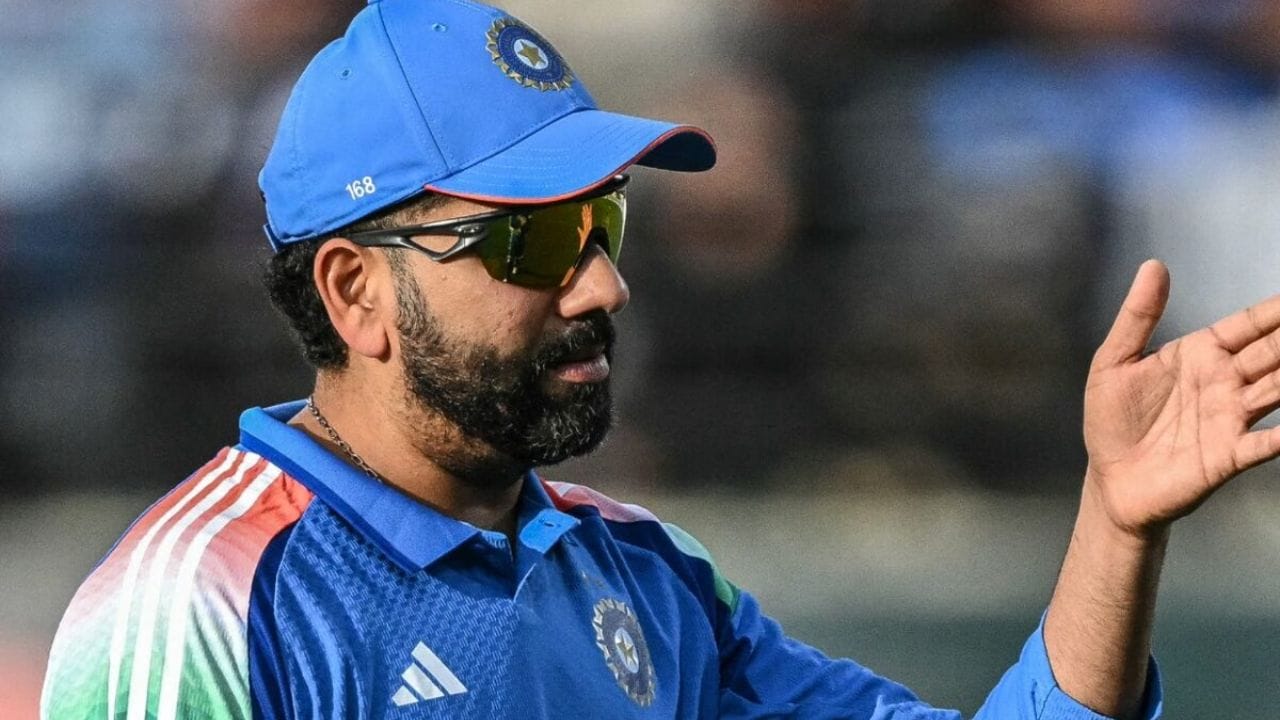 ఈ పరిణామాల నేపథ్యంలో, జులై 19న లార్డ్స్ లో ఇంగ్లాండ్ తో జరిగిన మూడో వన్డేనే రోహిత్ కెరీర్‌లో చివరి అంతర్జాతీయ మ్యాచ్ కావచ్చని మీడియాలో పెద్ద ఎత్తున వార్తలు గుప్పుమన్నాయి. ఈ వార్తలు సోషల్ మీడియాలో అభిమానుల నుంచి తీవ్ర వ్యతిరేకతను రేకెత్తించాయి. దీంతో బీసీసీఐ కార్యదర్శి దేవజిత్ సైకియా వెంటనే రంగంలోకి దిగి ఈ ఊహాగానాలకు తెరదింపారు. రోహిత్ శర్మ రిటైర్మెంట్ వార్తల్ని ఖండించిన దేవజిత్ సైకియా, జట్టు ప్రణాళికల్లో ఉన్నంత కాలం రోహిత్ దేశానికి ప్రాతినిధ్యం వహిస్తాడని స్పష్టం చేశారు.
