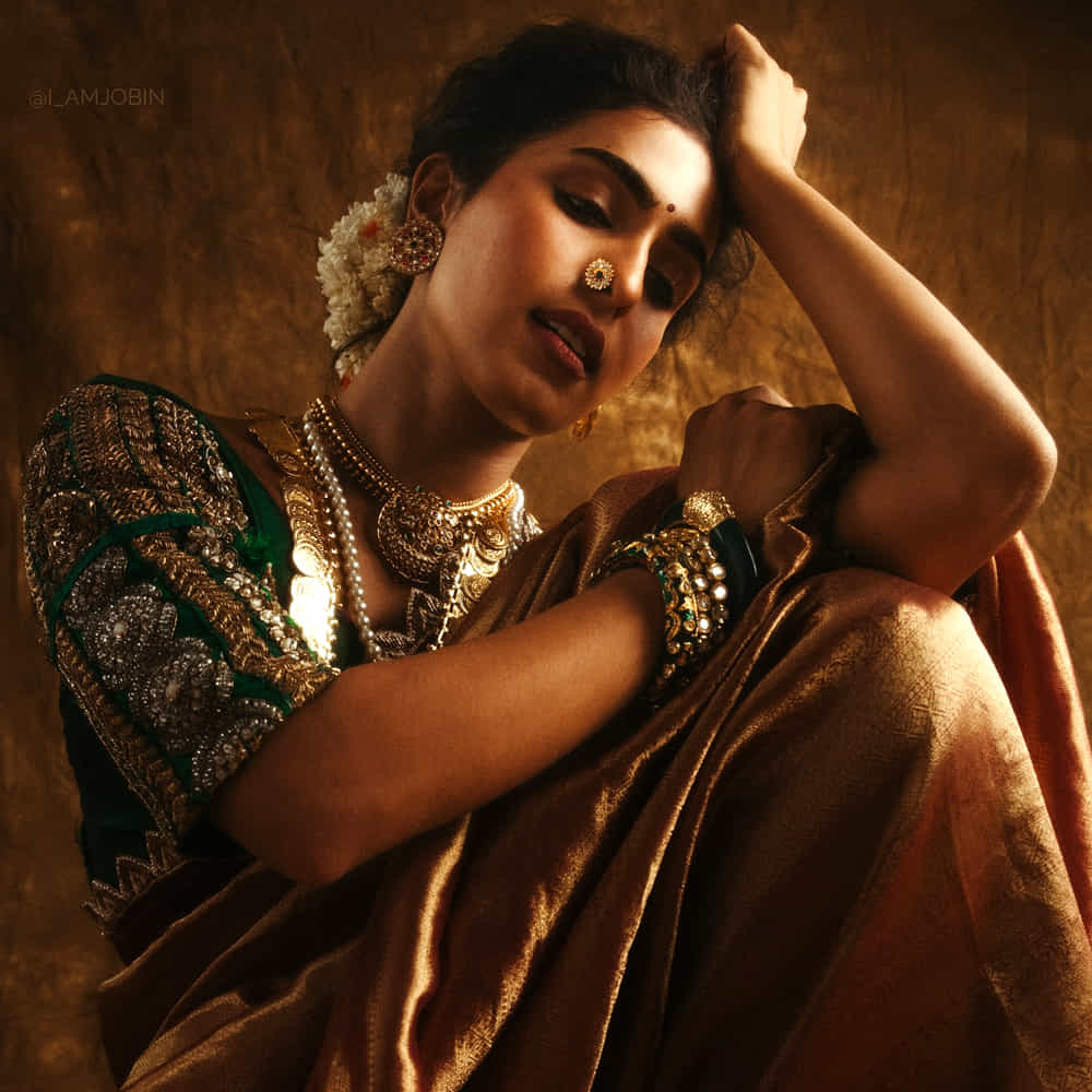 కన్నడ బ్యూటీ సంయుక్త హెగ్డే. ఈ సినిమా పర్లేదు అనిపించుకుంది. అయితే ఈ సినిమాలో తన అందం, నటనతో ఆకట్టుకుంది ఈ చిన్నది. ఈ సినిమా తర్వాత సంయుక్త తెలుగులో పెద్దగా నటించలేదు. తెలుగులో ఒకే ఒక్క సినిమాలో నటించిన ఈ చిన్నది మంచి క్రేజ్ తెచ్చుకుంది. కానీ టాలీవుడ్లో అవకాశాలు రాకపోయినప్పటికీ.. ఈ చిన్నది తమిళం, కన్నడలో మాత్రం వరుస ఛాన్సులు అందుకుంది.