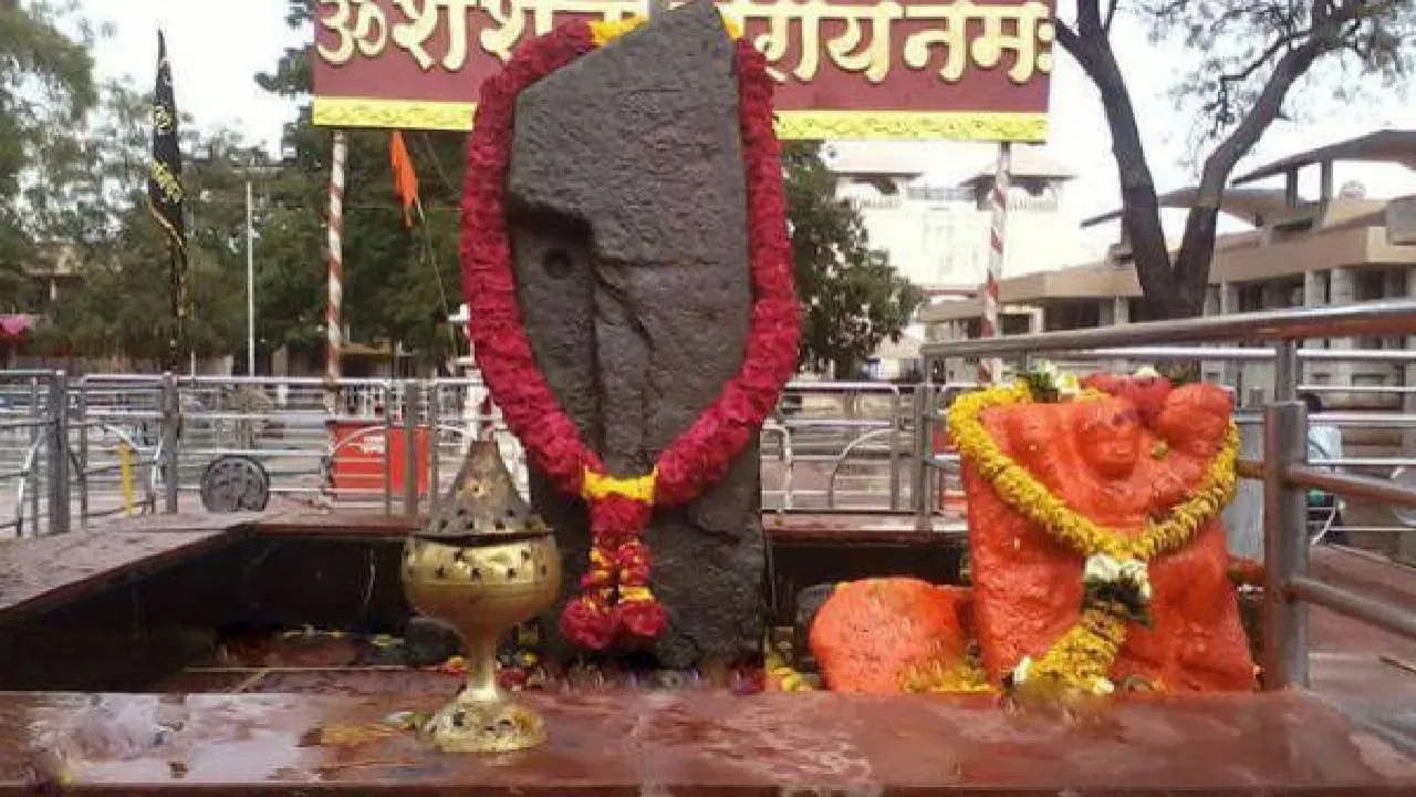 Shani Shingnapur3