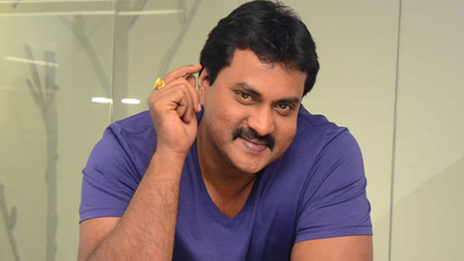 తొలి ప్రేమ, క్రష్ గురించి చెప్పిన సునీల్..
