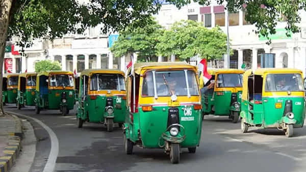 Telangana Auto Drivers: ఆటో డ్రైవర్ల సమస్యలపై ప్రభుత్వం ఫోకస్.. సెప్టెంబర్ 7న కీలక సమావేశం!