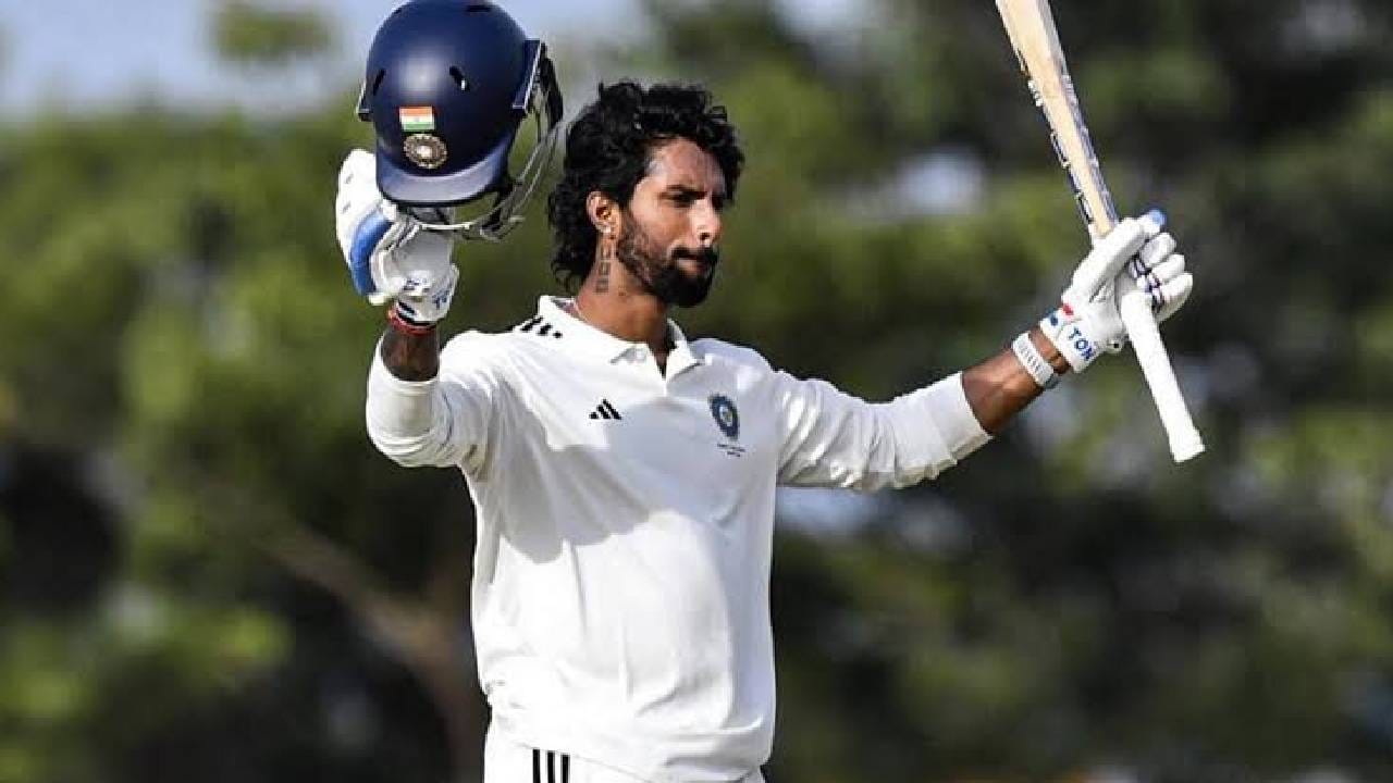 Duleep Trophy: బ్యాట్ పట్టాడంటే బాదుడే.. 167 పరుగులతో తిలక్ వర్మ ఊచకోత.. ఫైనల్లో ఇషాన్తో ఫైట్!