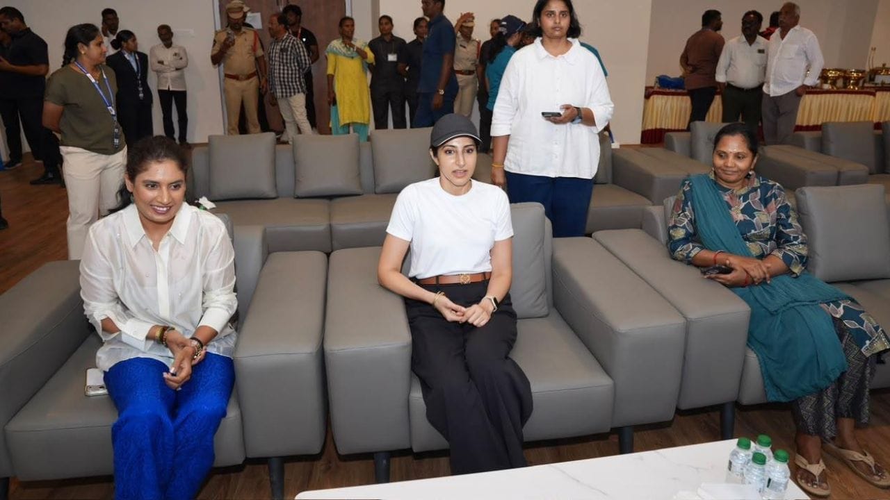 భారత మహిళా క్రికెట్ జట్టు మాజీ కెప్టెన్ మిథాలీరాజ్ డబ్ల్యూఏపీఎల్ కు బ్రాండ్ అంబాసిడర్ గా వ్యవహరిస్తున్నారు. ఫ్రాంచైజీ విధానంలో రాష్ట్రంలో తొలిసారిగా జరుగుతున్న డబ్ల్యూఏపీఎల్ టీ-20 క్రికెట్ పోటీల్లో నాలుగు జట్లు రాయలసీమ జెన్ స్టార్స్, గోదావరి ఈగల్స్, అమరావతి ఈ-ఛాంపియన్స్, వైజాగ్ ఫైర్ బర్డ్స్ తలపడనున్నాయి. 