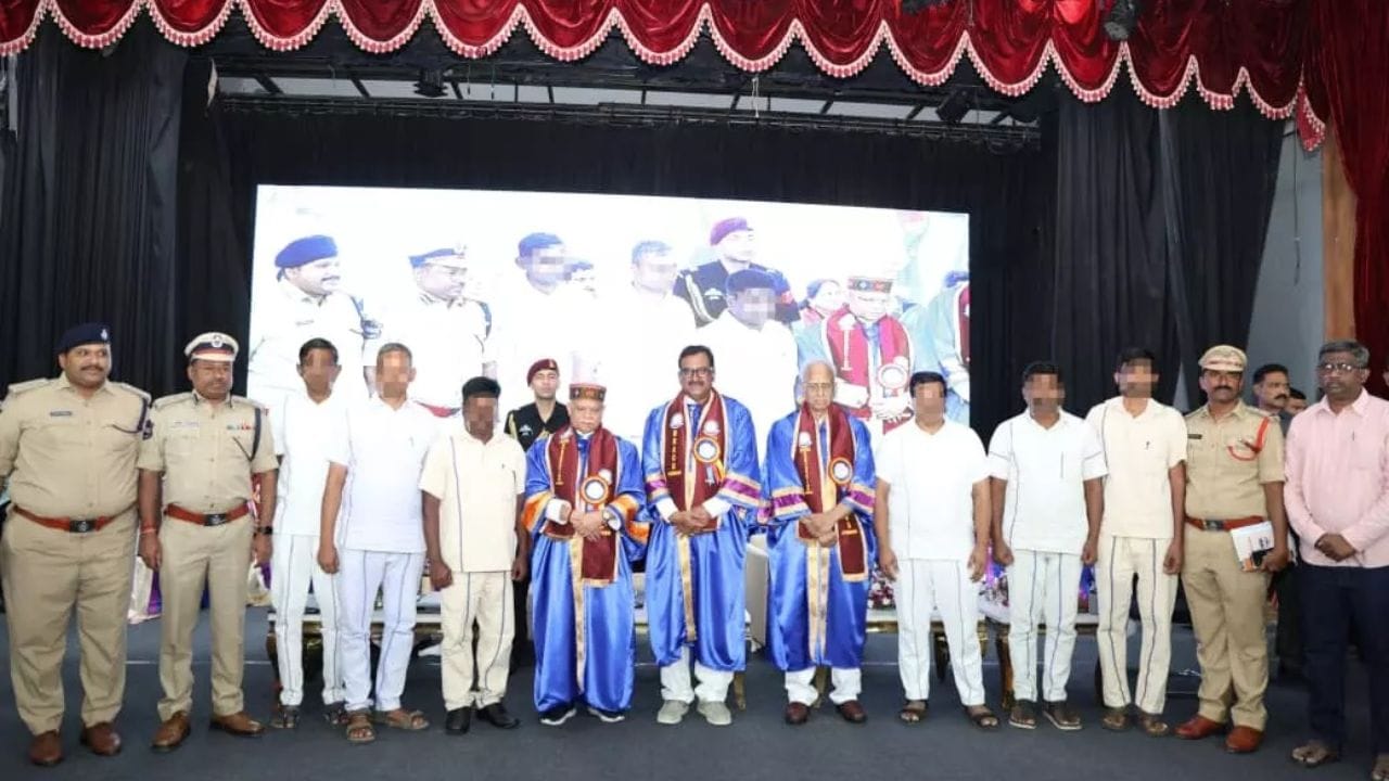 Hyderabad: జీవితాన్ని మార్చేసిన జైలు గోడలు.. కటకటాల్లో ఉంటూ పీజీ పూర్తి చేసిన 10 మంది ఖైదీలు