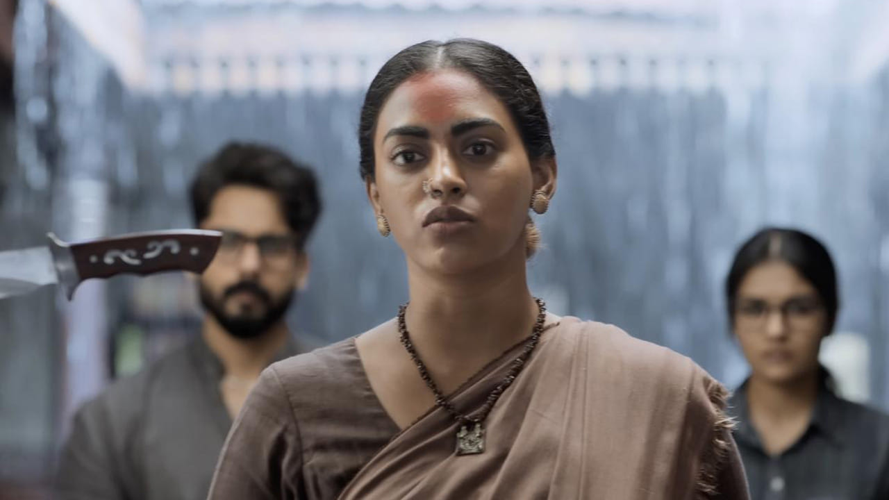 మీరు కనుక రొటీన్ ఆత్మల కథలకు భిన్నంగా, సరికొత్త లాజికల్ ట్విస్టులతో సాగే మిస్టిక్ మరియు డివైన్ హారర్ సినిమాలను ఇష్టపడే వారైతే.. 'అగధ' మూవీ మీకు పర్ఫెక్ట్ ఛాయిస్. థియేటర్లో ఈ సినిమాను మిస్ అయిన వారు లేదా సరైన రెస్పాన్స్ రాక చూడని వారు, ఇప్పుడు జీ5 ఓటీటీలో స్ట్రీమ్ అవుతున్న ఈ థ్రిల్లర్ చిత్రాన్ని కచ్చితంగా చూడొచ్చు.