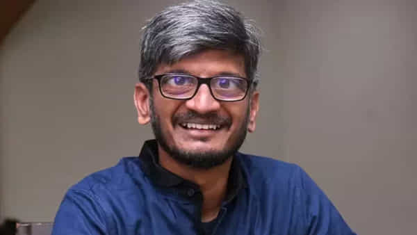మాస్ ఇంత బాగా రాయగలవనుకోలేదు.. స్టార్ హీరో ఫోన్ చేసి మాస్ ఇంత బాగా రాయగలవనుకోలేదు అన్నారు : అనంత శ్రీరామ్