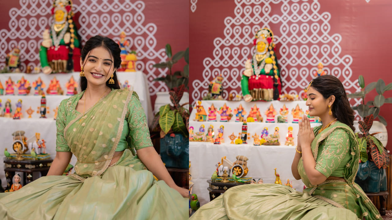  ప్రస్తుతం లేచింది మహిళా లోకం అనే సినిమాలో మెయిన్ లీడ్ రోల్ లో నటిస్తోంది అనన్య. దీంతో పాటు 'లీసా’. అనే ఓ డిఫరెంట్ మూవీలోనూ మెయిన్ లీడ్ యాక్ట్రెస్ గా  చేస్తోంది. జవహర్ పవార్ ఈ చిత్రంతో దర్శకుడిగా పరిచయమవుతున్నారు. త్వరలోనే ఈ రెండు సినిమాలకు సంబంధించి మరిన్ని అప్డేట్స్ రానున్నాయి. 
