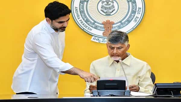 Thalliki Vandanam: తల్లికి వందనంపై రెండో విడతపై బిగ్ అప్డేట్.. ఈ లిస్ట్లో పేరున్నవారికే డబ్బులు!
