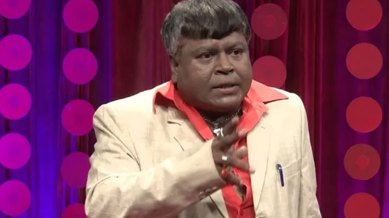 గురువు సత్యానందం గారిని ఎంత గౌరవిస్తారో, తనను కూడా ప్రభాస్ అంతే గౌరవించారని అప్పారావు పేర్కొన్నారు. అప్పారావు తన సినీ ప్రస్థానంలో పెద్ద హీరోలతో సంభాషణలు చాలా తక్కువని తెలిపారు. రావు రమేష్ వంటి వారు ఒకటి రెండు సందర్భాల్లో మాట్లాడారని చెప్పారు. గోవిందుడు అందరివాడేలే సినిమాలో రామ్ చరణ్ తన భుజంపై చెయ్యేసి కొద్దిసేపు మాట్లాడారని, అయితే ఆ సినిమాలో తన క్యారెక్టర్ చివరికి కట్ చేయబడిందని ఆయన గుర్తు చేసుకున్నారు.