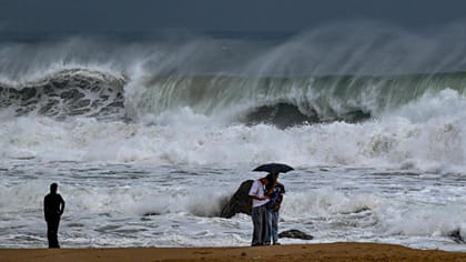 రేపే తీరం దాటనున్న అర్నబ్.. ఏపీలో వర్ష బీభత్సం..