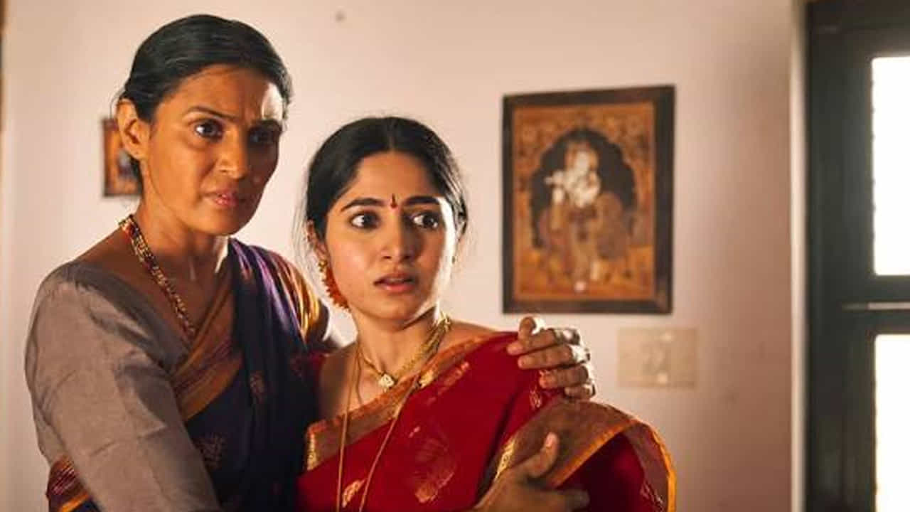 మొదటి సీజన్కు వచ్చిన అద్భుతమైన స్పందన కారణంగా, రెండో సీజన్ను మరింత క్వాలిటీతో, సాంకేతిక విలువలతో రూపొందించినట్లు మేకర్స్ తెలిపారు. మొత్తం 6 ఎపిసోడ్లుగా సాగే ఈ సస్పెన్స్ డ్రామా థ్రిల్లర్ ప్రియులను కట్టపడేయడం ఖాయం. ఈ ఉత్కంఠభరితమైన వెబ్ సిరీస్ ప్రముఖ డిజిటల్ ప్లాట్ఫామ్ జీ5 (ZEE5) వేదికగా స్ట్రీమింగ్ అవుతోంది.